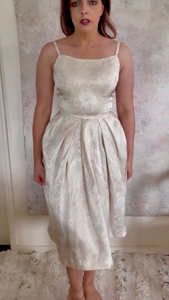 Dress 1950s Brocade Silk Wedding Gown