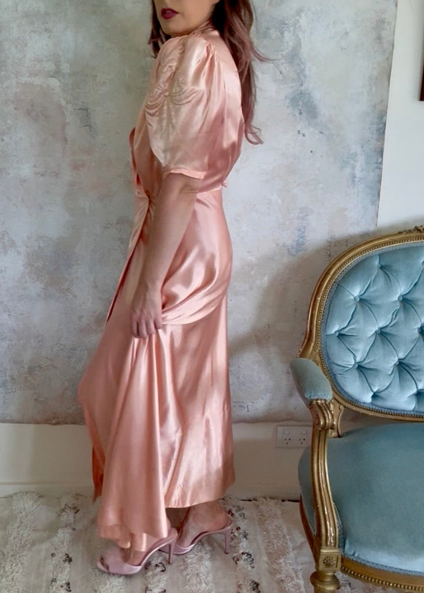 Dress 1940s Peach Silk Trapunto Gown