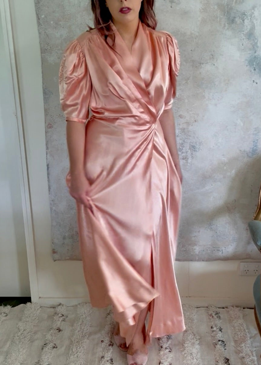 Dress 1940s Peach Silk Trapunto Gown