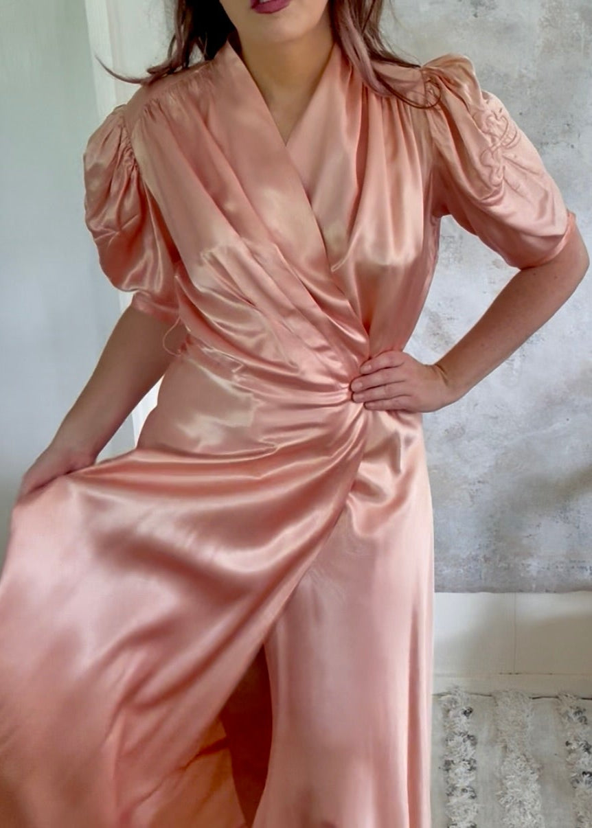 Dress 1940s Peach Silk Trapunto Gown